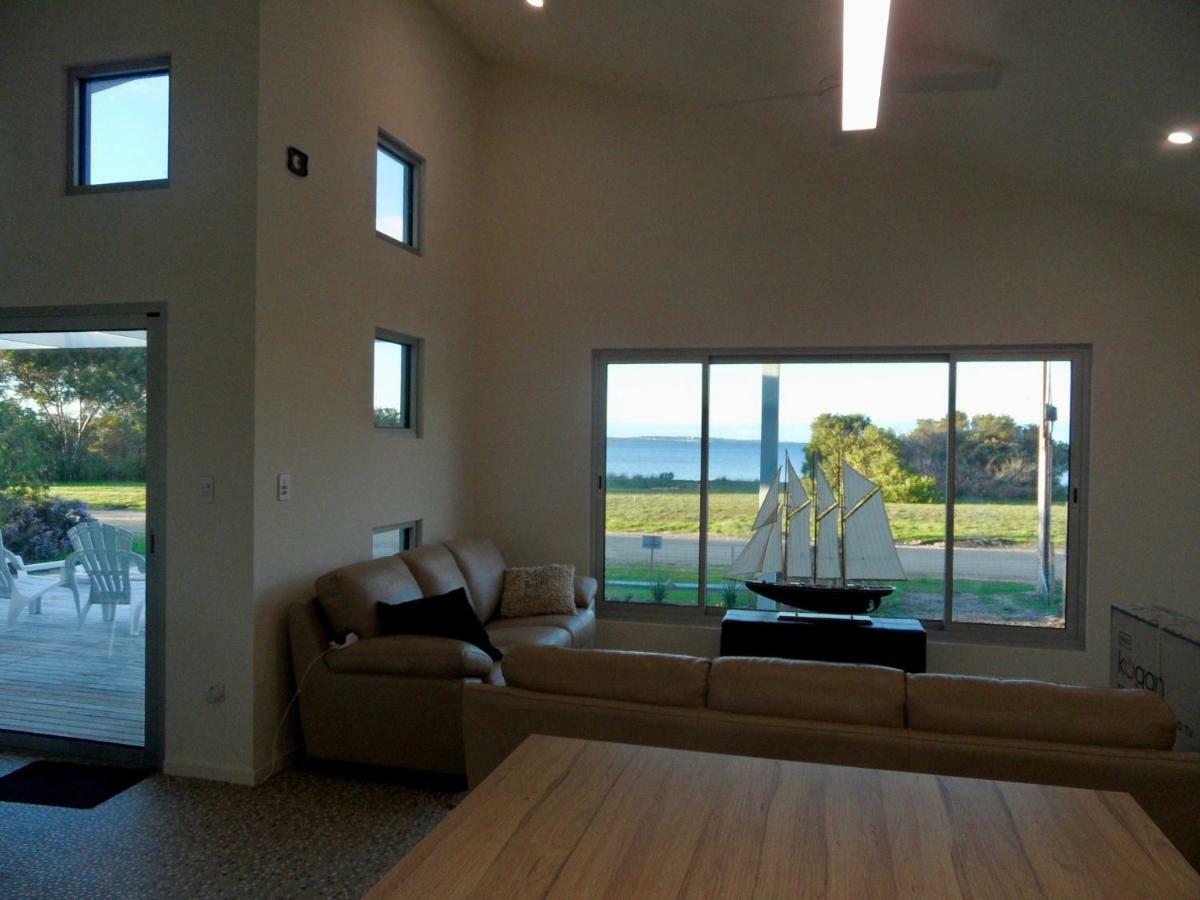 White Shells Holiday Rental Nepean Bay Bagian luar foto